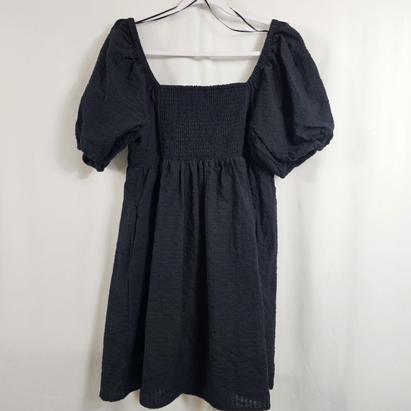 NWOT Old Navy Fit and Flare Puff Sleeve Seersucker All Say Mini Dress in Black - - Picture 6 of 7